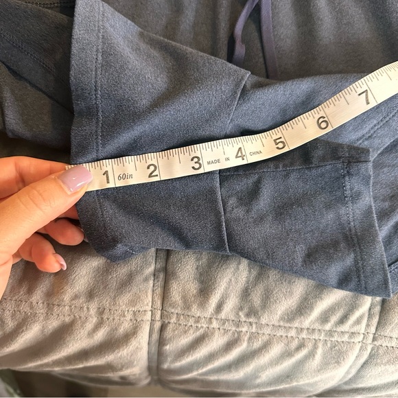 Fabletics Cloud Jersey Short - Picture 8 of 9